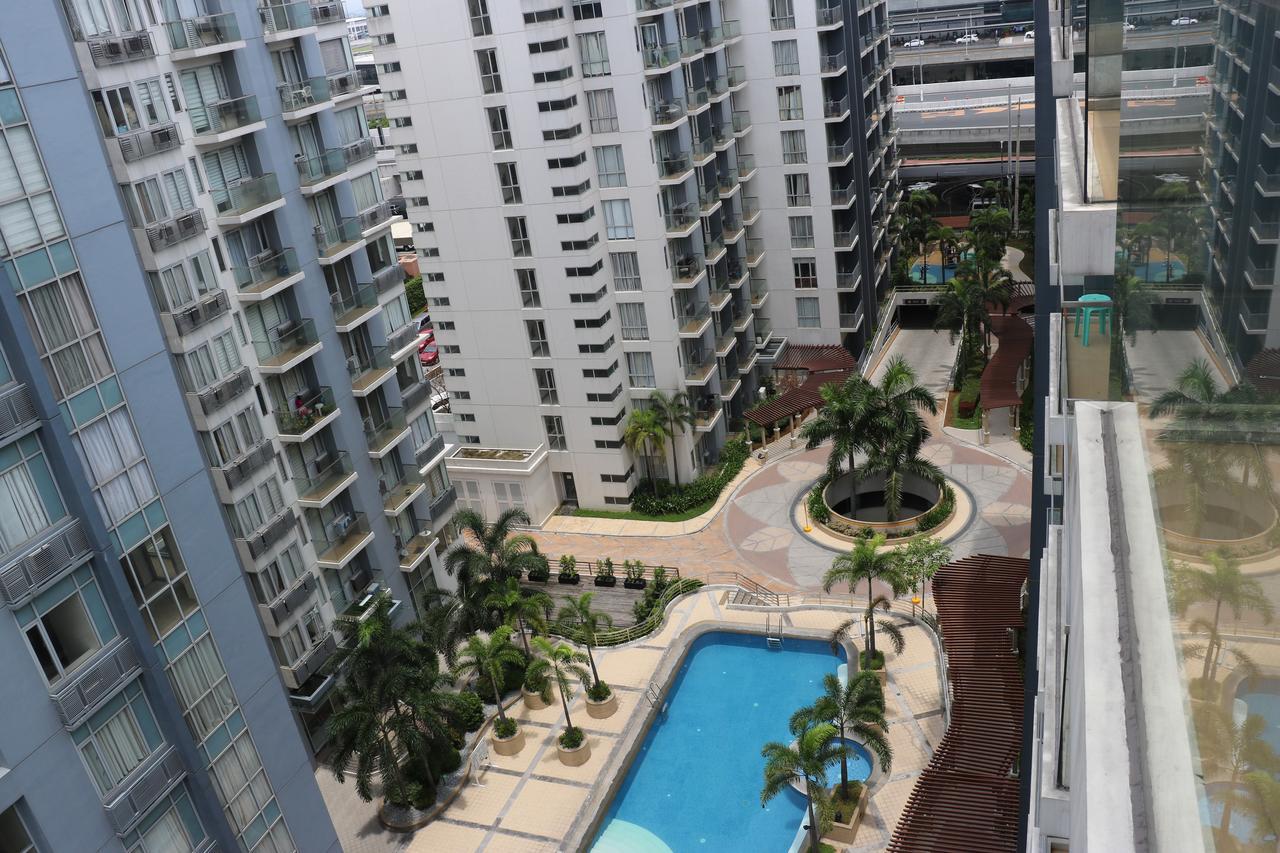 One Palm Tree Villas 마닐라 외부 사진