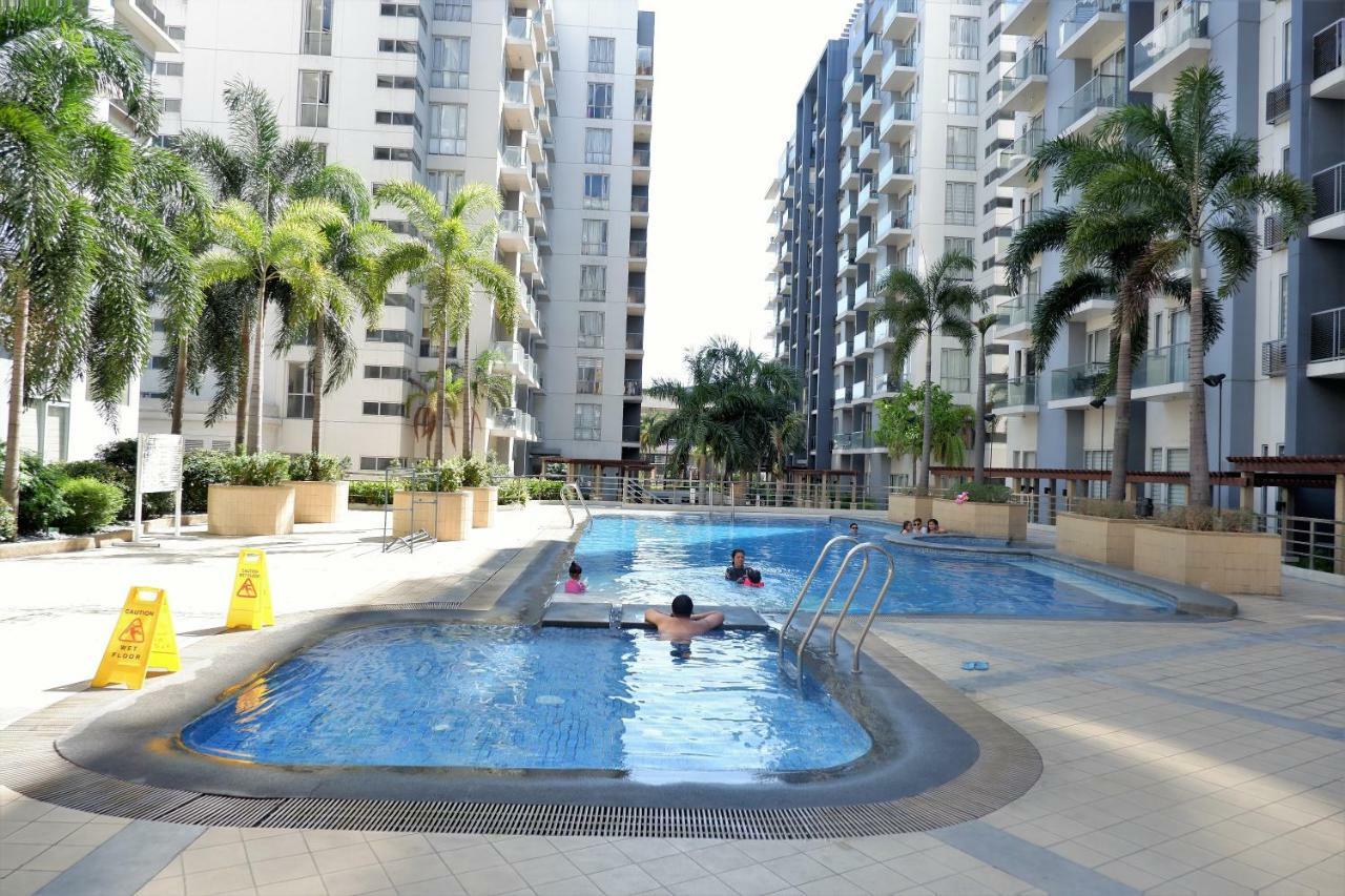 One Palm Tree Villas 마닐라 외부 사진